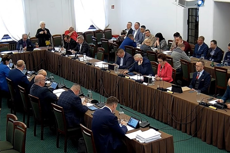 Projekt uchylający uchwałę będzie procedowany na sesji Rady Miasta Zamość 5 kwietnia 2023 r. (Fot. youtube.pl) Projekt uchylający uchwałę będzie procedowany na sesji Rady Miasta Zamość 5 kwietnia 2023 r. (Fot. youtube.pl)