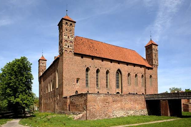 Zamek biskupów warmińskich w Lidzbarku Warmińskim jest budowlą z połowy XIV w.(fot. lidzbark.muzeum.olsztyn.pl)
