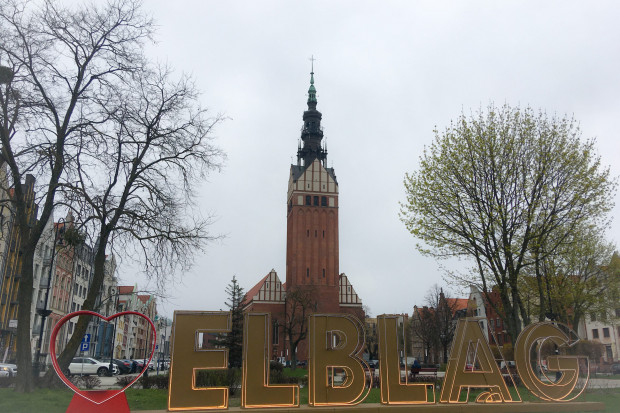 Wieża katedry św. Mikołaja ma 97 m i jest uznawana za najwyższy obiekt sakralny po prawej stronie Wisły (fot. muzeum.elblag.pl)