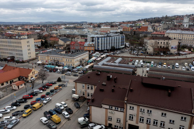 Rząd opublikował zarządzenie dotyczące Rady do spraw wdrażania Rady Krajowej Polityki Miejskiej 2030. Na zdj.: panorama Przemyśla (Fot. PAP/Darek Delmanowicz)