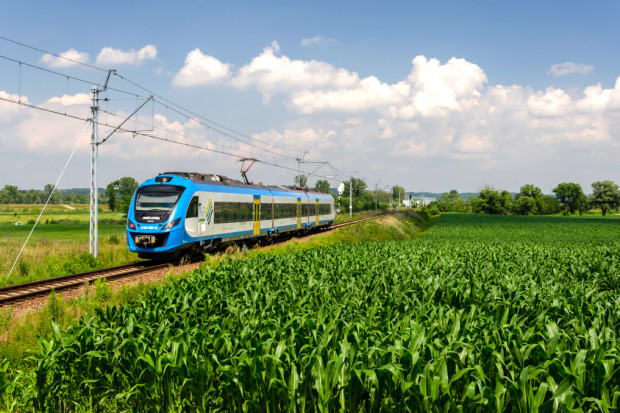 Na liniach między Krakowem a Trzebinią oraz Chabówką i Zakopanem dwaj przewoźnicy mają już wspólny bilet (Fot. kolejeslaskie.com)