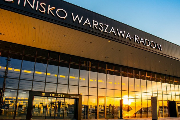 Nowe lotnisko w Radomiu zostało otwarte 27 kwietnia.  Fot. PPL