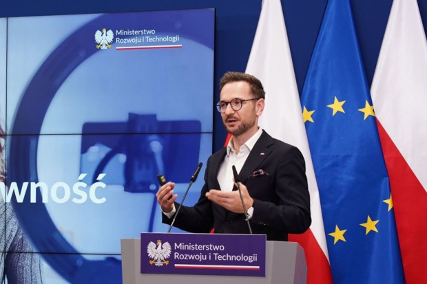 Wprowadzenie zmian w budżecie w bieżącym roku jest niezwykle trudne i może mieć negatywny wpływ na poziom inflacji - powiedział Waldemar Buda (fot. gov.pl)