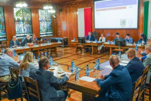 - Rada gmin powinna mieć silniejszą pozycję niż obecnie - uważa dr Cezary Trutkowski, prezes Fundacji Rozwoju Demokracji Lokalnej (fot. ilustr. szczecinek.pl)