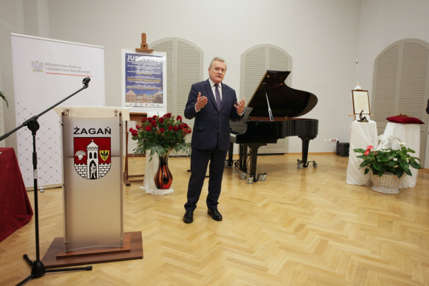 Minister kultury i dziedzictwa narodowego Piotr Gliński (Fot. PAP/Lech Muszyński)