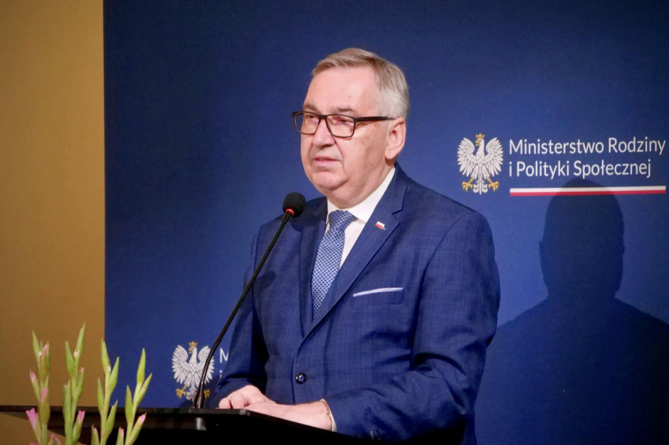 Wiceminister rodziny i polityki społecznej Stanisław Szwed (Fot. MRiPS) Wiceminister rodziny i polityki społecznej Stanisław Szwed (Fot. MRiPS)