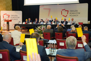 Na swym ostatnim zgromadzeniu ogólnym Związek Powiatów Polskich przyjął m.in. stanowisko w sprawie finansów samorządów powiatowych. Fot. ZPP