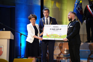 W ramach programu 500 plus do polskich rodzin trafiło 230 mld złotych - powiedziała Marlena Maląg (fot. twitter.com/MRiPS_GOV_PL)