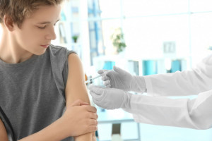 Rośnie skala szczepień 12 i 13-latków przeciw HPV