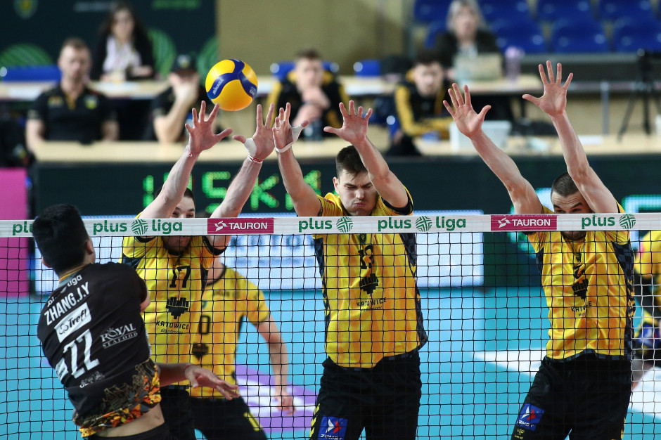 Wiele klubów sportowych boryka się z pozyskaniem sponsorów - te, które ich nie mają, nie poradziłyby sobie bez wsparcia miasta (fot. PAP/Zbigniew Meissner) Wiele klubów sportowych boryka się z pozyskaniem sponsorów - te, które ich nie mają, nie poradziłyby sobie bez wsparcia miasta (fot. PAP/Zbigniew Meissner)