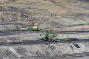 Postanowienie WSA w sprawie kopalni Turów jest nieprawomocne (fot. shutterstock)