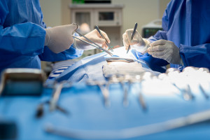 Unijne dotacje dla gdańskich szpitali zostaną przeznaczone m.in. na sprzęt medyczny (Fot. Adobestock)