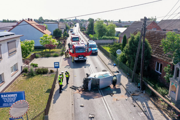 Na zdjęciu miejsce wypadku, do którego doszło 4 lipca w Jankowie Przygodzkim (fot. PAP/Tomasz Wojtasik/zdjęcie ilustracyjne))
