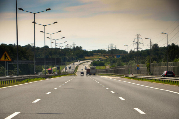 Główna Inspekcja Transportu Drogowego chce uruchomić jeszcze w 2023 aż 39 nowych odcinkowych pomiarów prędkości (fot. Pixabay/zdjęcie ilustracyjne)