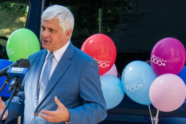 "Program bardzo istotnie wzmocnił polskie rodziny" - ocenił wojewoda podlaski Bohdan Paszkowski (fot.gov.pl)