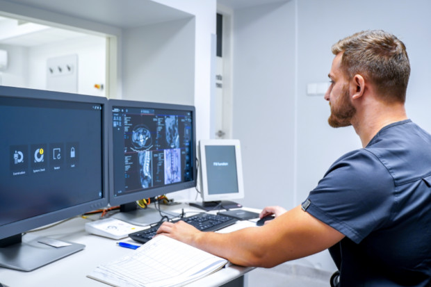Katowicki szpital Murcki dzięki pomocy miasta otworzył własną pracownię tomografii komputerowej (Fot. UM Katowice)