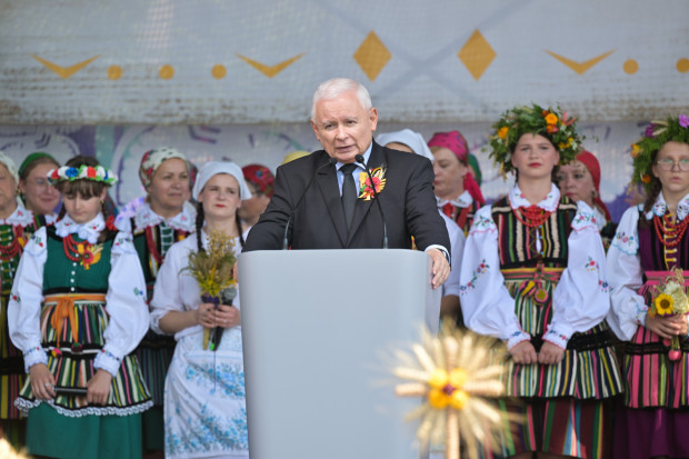 Prezes PiS, wicepremier Jarosław Kaczyński na dożynkach w Paradyżu, 20 sierpnia 2023 r. (fot. PAP/Grzegorz Michałowski)