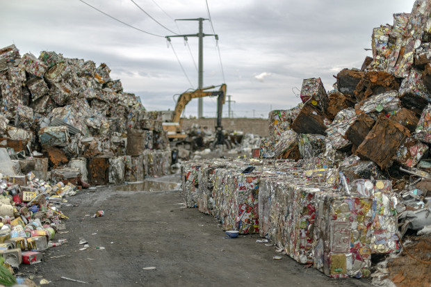 Mamy 40 wniosków o rządową pomoc przy likwidowaniu składowisk odpadów - powiedziała Anna Moskwa (fot. pixabay)