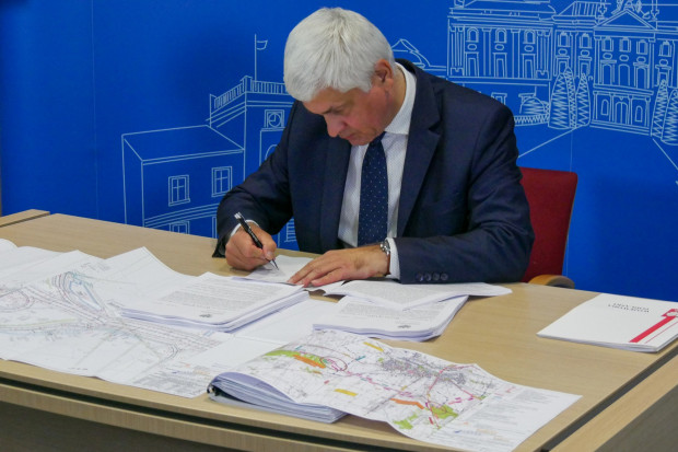 Dziewięć podlaskich samorządów utworzy żłobki ze wsparciem z programu Maluch plus. Podpisano umowy (fot. gov.pl)