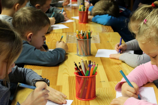 Przedszkola w Rzeszowie zapewnią opiekę dzieciom 1 września (fot. Pixabay)