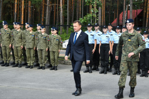 Szef MON dziękuje uczniom klas mundurowych. "Wojsko Polskie musi być silne"