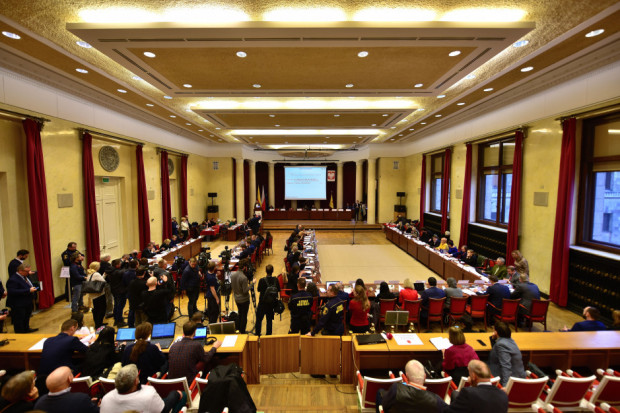 Rada miasta Warszawa będzie debatować w sprawie referendum gminnego dotyczącego polityki transportowej (fot/Wikipedia/Adrian Grycuk / CC BY-SA 3.0)
