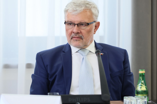 Wojciech Warski: - Politycy wszystkich opcji lubią upiększać swoje koncepcje, dopasowując je do oczekiwań elektoratu (fot. PAP/Leszek Szymański)