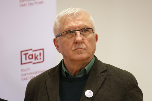- W samorządzie jest sprawczość. W Senacie, w polityce tak nie jest - mówi Wadim Tyszkiewicz (fot. PAP/Rafał Guz)