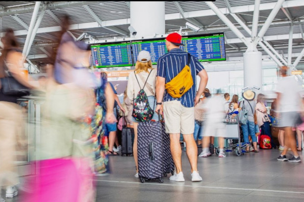 W sierpniu lotnisko odprawiło blisko 2 mln podróżnych (fot. twitter.com/ChopinAirport)
