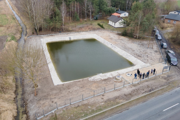 W ubiegłym roku dzięki dotacji odnowionych zostało 12 zbiorników retencyjnych (fot. lodzkie.pl)