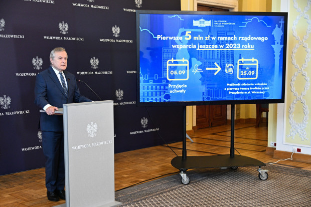 Informacje o 5 mln dla Warszawy w tym roku przekazał na konferencji minister Gliński (fot.PAP/Radek Pietruszka)