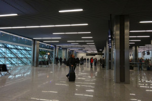 Międzynarodowy Port Lotniczy Kraków-Balice jest drugim lotniskiem w Polsce pod względem liczby obsługiwanych pasażerów i największym portem regionalnym (fot. wikipedia.org/Mach240390)