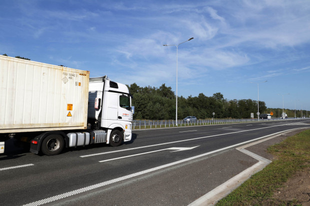 Już w połowie października kierowcy będą mogli korzystać z 70 km autostrady A18 (fot. GDDKiA)