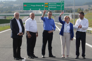 Od piątku kierowcy mogą korzystać z nowego odcinka drogi ekspresowej S3 pomiędzy węzłami Kamienna Góra Północ i Lubawka (fot. X/MI)