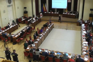 Nie wpuścili mieszkańców na sesję rady miasta. Przewodnicząca tłumaczy przyczynę