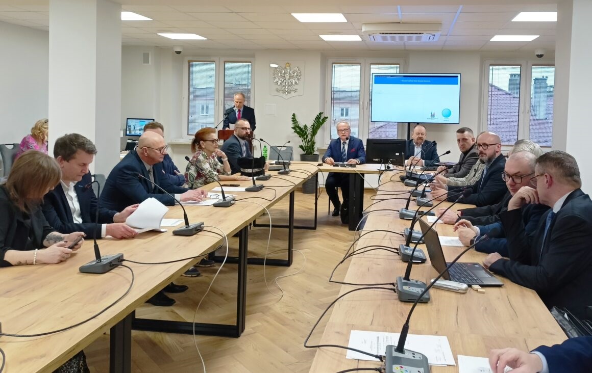 Czy Starosta Jest Wybierany W Wyborach Bezpośrednich