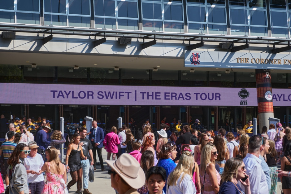 Koncert Taylor Swift na PGE Narodowym. Dojazd, komunikacja miejska