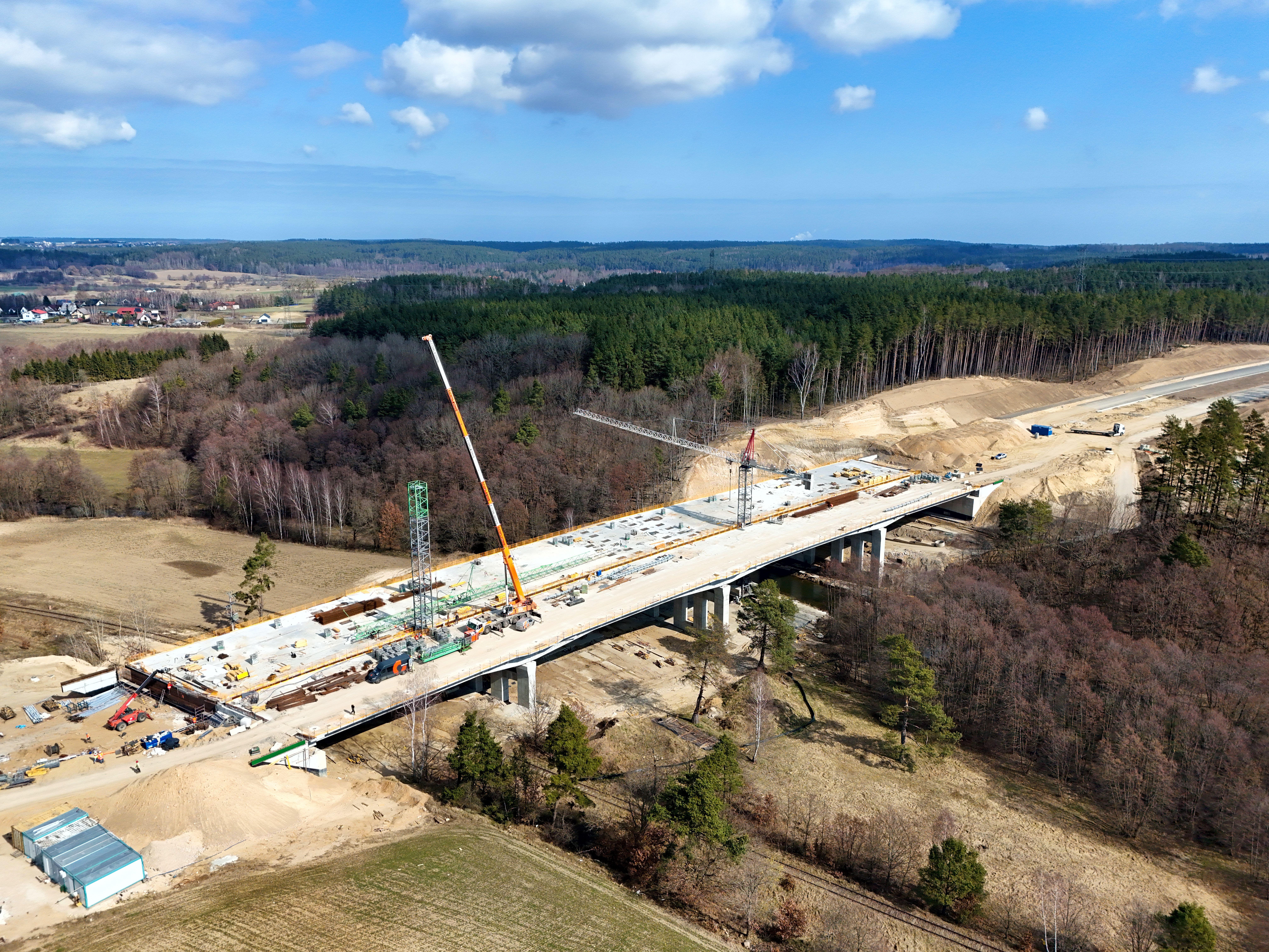 Prace przy budowie Obwodnicy Metropolitalnej Trójmiasta mają się zakończyć do 15 września 2025 r. (fot. GDDKiA)