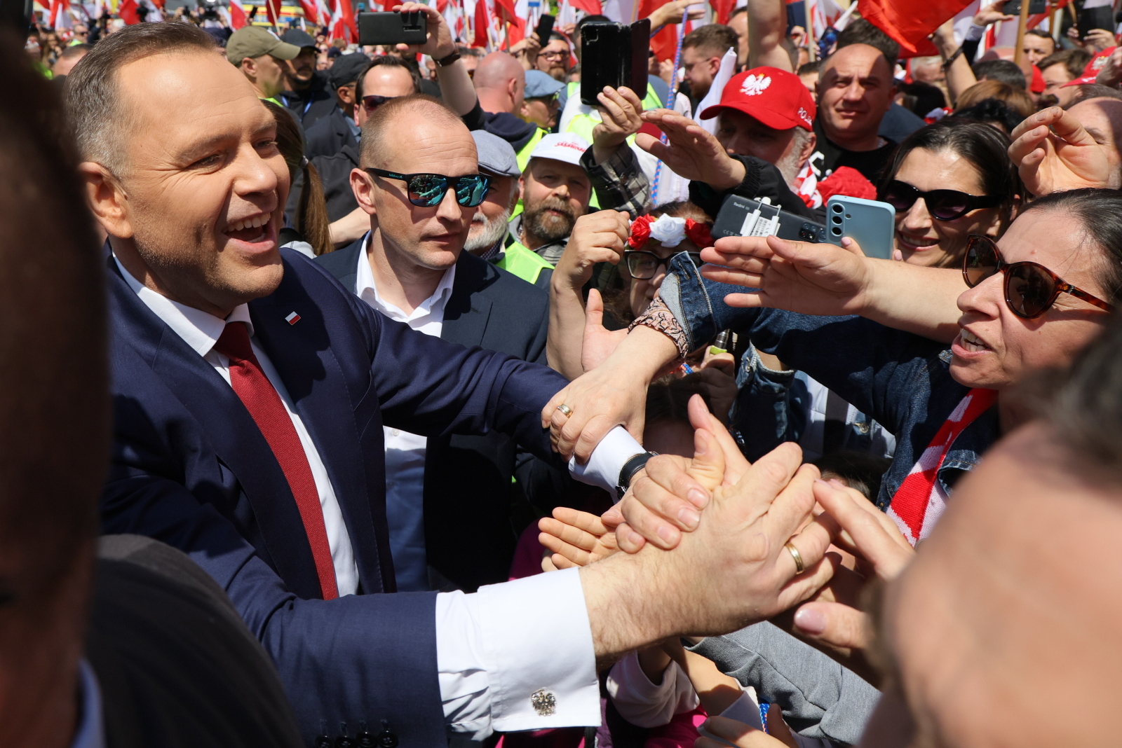 At 12 noon, the March for Poland of Karol Nawrocki's supporters began (photo: PAP/Paweł Supernak)