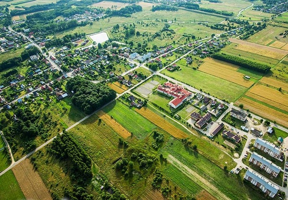 Zdaniem dyrektora biura ZMP trzeba się zastanowić nad tym, jaki potencjał musi być w rękach gminy, żeby mogła wywiązać się ze swoich zadań wobec mieszkańców (Fot. narewka.pl)