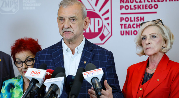 Nauczyciele ostro powalczą o podwyżki. ZNP ogłasza pogotowie protestacyjne