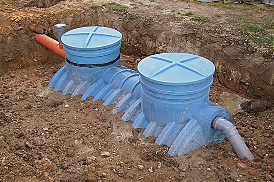 Yaklaşık 10 milyon Polonyalının (2 milyondan fazla hane) septik tank veya evsel atık su arıtma tesisi kullandığı tahmin ediliyor (Fotoğraf: buczek.pl)