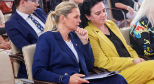 Zbierają się czarne chmury nad MEN. Możliwe cztery warianty przyszłości resortu edukacji