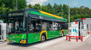 Miasta chwalą, eksperci odradzają. Te autobusy budzą skrajne emocje