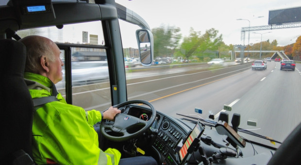 Publiczny transport zbiorowy po nowemu. Ekspert rozłożył projekt na części