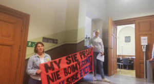 Urzędnicy stracili cierpliwość w sprawie swoich wypłat. Wyszli na ulice