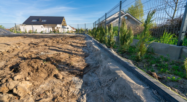 Właściciele nieruchomości będą stratni. "Nie ma podstawy prawnej dla roszczeń odszkodowawczych"