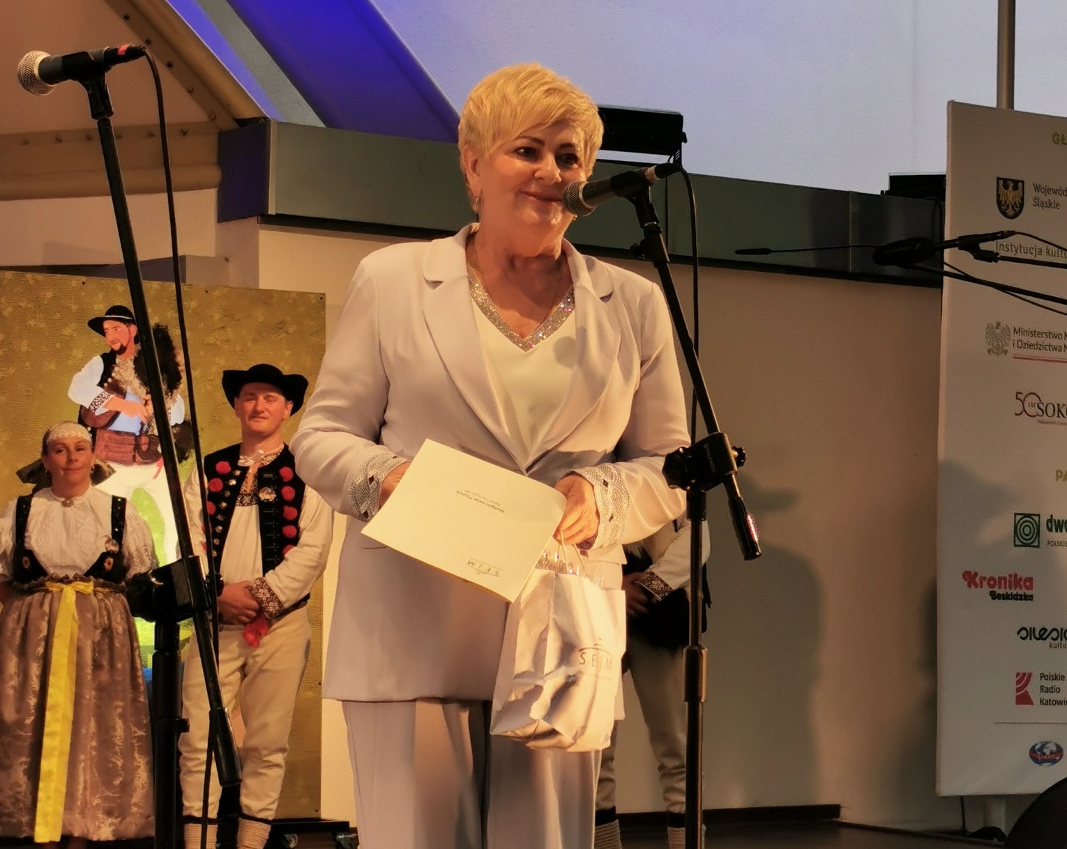 De stad Bielsko-Biała heeft als sterk administratief, economisch, educatief en cultureel centrum de capaciteit om te dienen als hoofdstad van het woiwodschap