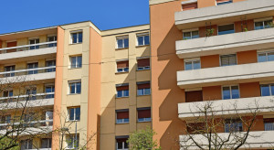 Właściciele przeliczyli się w sprawie mieszkań. Rynek weryfikuje ich zapędy