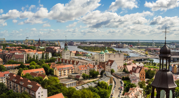 W 15 minut do szkoły, pracy i fryzjera? W Polsce udaje się to w nielicznych miastach